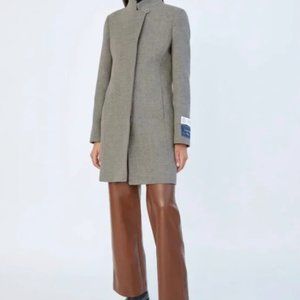 Aritzia Babaton Rosewood Coat